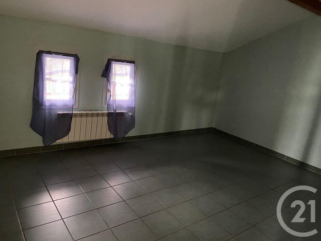 Appartement F3 &agrave; louer - 3 pi&egrave;ces - 105 m2 - Helette - 64 - AQUITAINE