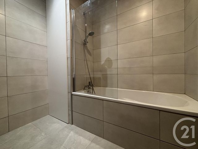 Appartement T4 &agrave; louer - 4 pi&egrave;ces - 100 m2 - Tardets Sorholus - 64 - AQUITAINE