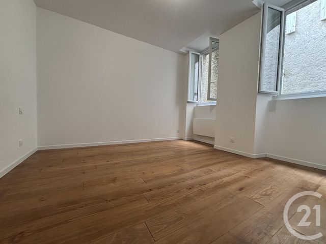 Appartement T4 &agrave; louer - 4 pi&egrave;ces - 100 m2 - Tardets Sorholus - 64 - AQUITAINE