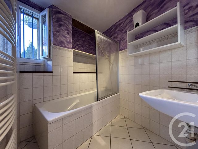 Maison &agrave; louer - 5 pi&egrave;ces - 99 m2 - Barcus - 64 - AQUITAINE