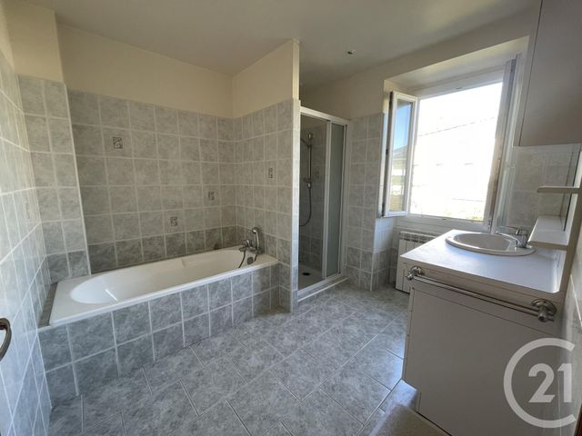 Maison &agrave; louer - 4 pi&egrave;ces - 79 m2 - Garindein - 64 - AQUITAINE