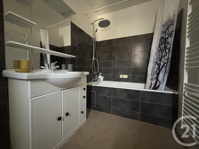 Appartement T3 &agrave; louer - 3 pi&egrave;ces - 80 m2 - Mauleon Licharre - 64 - AQUITAINE