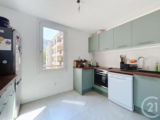 Appartement F4 &agrave; vendre - 4 pi&egrave;ces - 87,24 m2 - Rueil Malmaison - 92 - ILE-DE-FRANCE