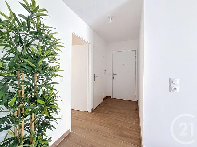 Appartement &agrave; louer - 3 pi&egrave;ces - 63,55 m2 - Montesson - 78 - ILE-DE-FRANCE