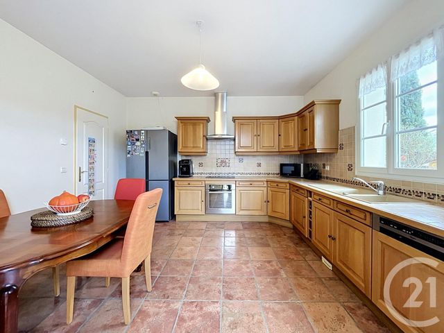 Maison &agrave; louer - 7 pi&egrave;ces - 216,12 m2 - Chatou - 78 - ILE-DE-FRANCE