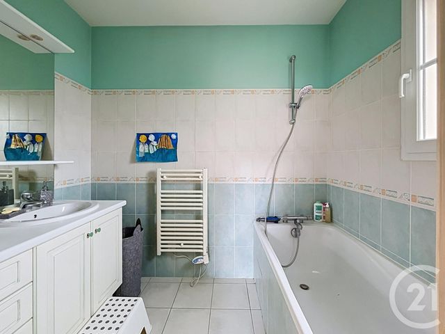 Maison &agrave; louer - 7 pi&egrave;ces - 216,12 m2 - Chatou - 78 - ILE-DE-FRANCE