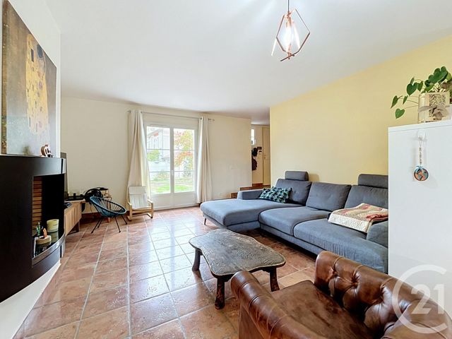 Maison &agrave; louer - 7 pi&egrave;ces - 216,12 m2 - Chatou - 78 - ILE-DE-FRANCE