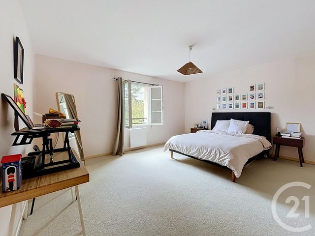 Maison &agrave; louer - 7 pi&egrave;ces - 216,12 m2 - Chatou - 78 - ILE-DE-FRANCE