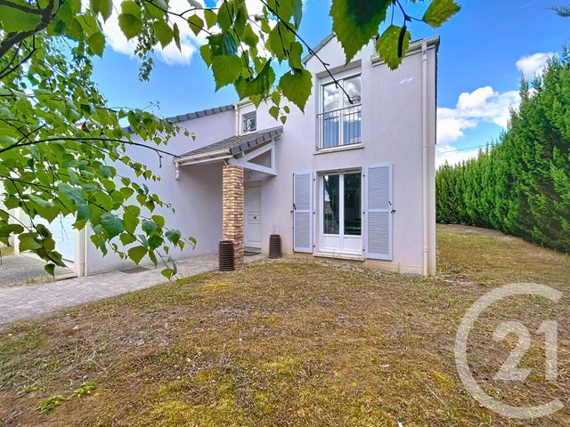 Maison à louer - 6 pièces - 139,95 m2 - Chatou - 78 - ILE-DE-FRANCE