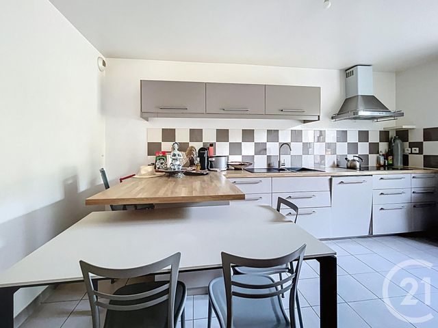 Maison à louer - 6 pièces - 139,95 m2 - Chatou - 78 - ILE-DE-FRANCE