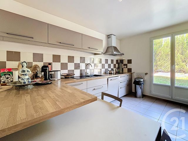 Maison à louer - 6 pièces - 139,95 m2 - Chatou - 78 - ILE-DE-FRANCE