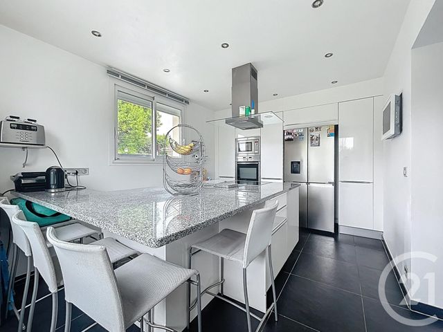 Maison &agrave; vendre - 5 pi&egrave;ces - 120,02 m2 - Rueil Malmaison - 92 - ILE-DE-FRANCE