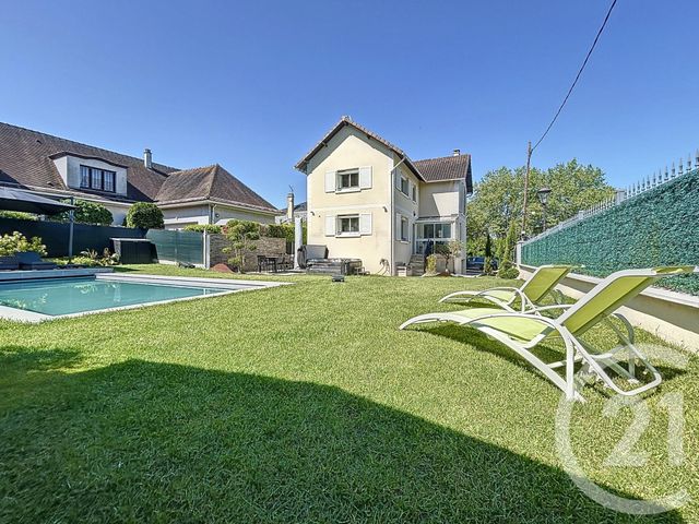 Maison &agrave; vendre - 5 pi&egrave;ces - 120,02 m2 - Rueil Malmaison - 92 - ILE-DE-FRANCE