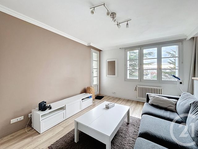 Appartement F4 &agrave; louer - 4 pi&egrave;ces - 67,24 m2 - Le Pecq - 78 - ILE-DE-FRANCE