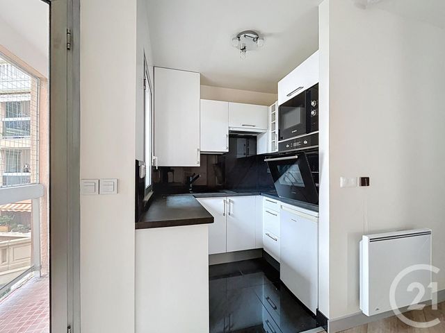 Appartement Studio à louer - 1 pièce - 30,97 m2 - Rueil Malmaison - 92 - ILE-DE-FRANCE