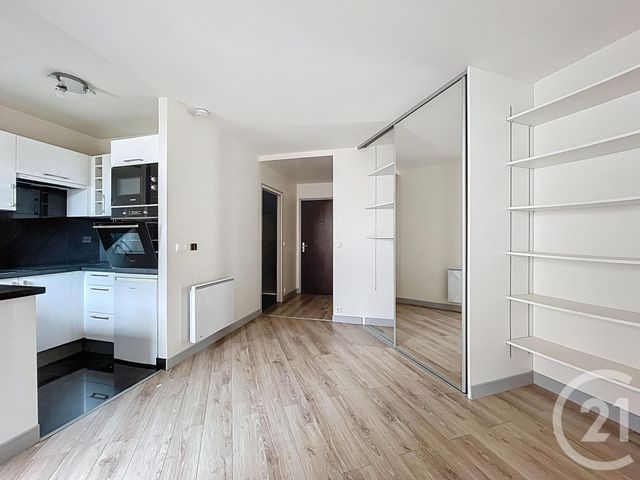 Appartement Studio à louer - 1 pièce - 30,97 m2 - Rueil Malmaison - 92 - ILE-DE-FRANCE