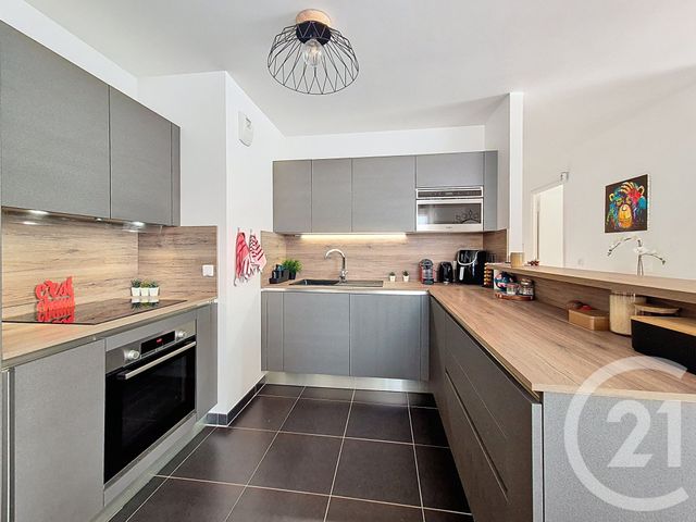 Appartement F5 &agrave; vendre - 5 pi&egrave;ces - 85,88 m2 - Rueil Malmaison - 92 - ILE-DE-FRANCE