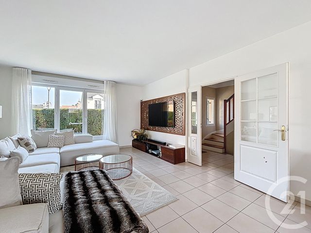 Maison &agrave; louer - 6 pi&egrave;ces - 124,56 m2 - Chatou - 78 - ILE-DE-FRANCE