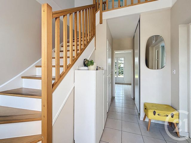 Maison &agrave; louer - 6 pi&egrave;ces - 124,56 m2 - Chatou - 78 - ILE-DE-FRANCE