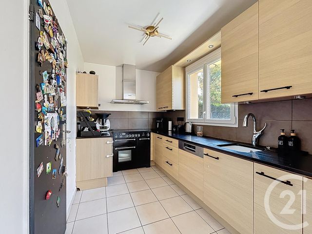 Maison &agrave; louer - 6 pi&egrave;ces - 124,56 m2 - Chatou - 78 - ILE-DE-FRANCE