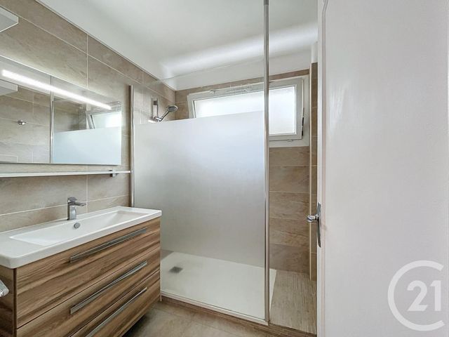 Appartement F4 &agrave; louer - 4 pi&egrave;ces - 96,55 m2 - Chatou - 78 - ILE-DE-FRANCE