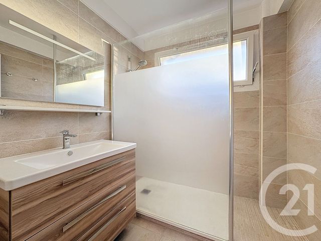 Appartement F4 &agrave; louer - 4 pi&egrave;ces - 96,55 m2 - Chatou - 78 - ILE-DE-FRANCE