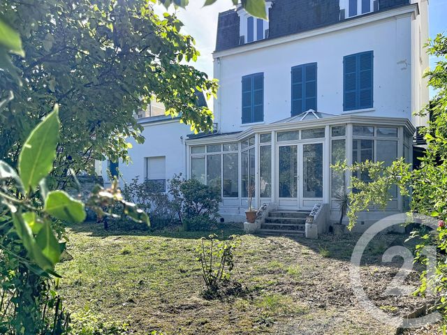 Maison &agrave; louer - 10 pi&egrave;ces - 213 m2 - Chatou - 78 - ILE-DE-FRANCE