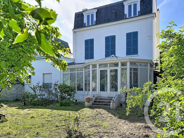 Maison &agrave; louer - 10 pi&egrave;ces - 213 m2 - Chatou - 78 - ILE-DE-FRANCE