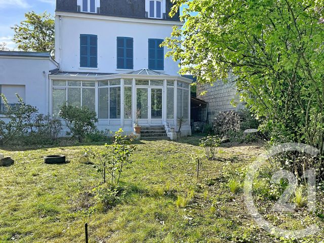 Maison &agrave; louer - 10 pi&egrave;ces - 213 m2 - Chatou - 78 - ILE-DE-FRANCE