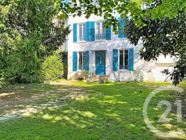 Maison &agrave; louer - 10 pi&egrave;ces - 213 m2 - Chatou - 78 - ILE-DE-FRANCE