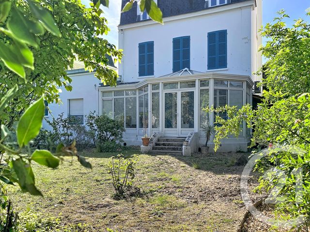 Maison &agrave; louer - 10 pi&egrave;ces - 213 m2 - Chatou - 78 - ILE-DE-FRANCE