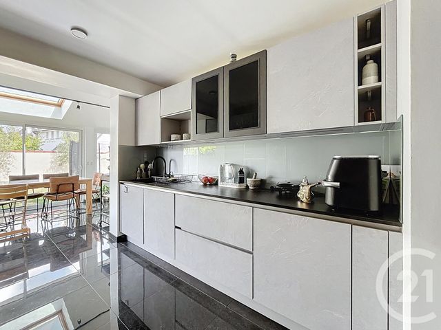 Maison &agrave; louer - 6 pi&egrave;ces - 109,36 m2 - Chatou - 78 - ILE-DE-FRANCE