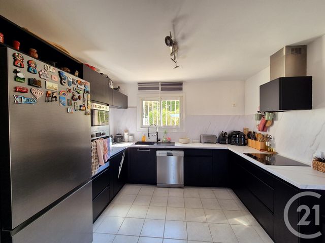 Maison à louer - 4 pièces - 117 m2 - Perpignan - 66 - LANGUEDOC-ROUSSILLON
