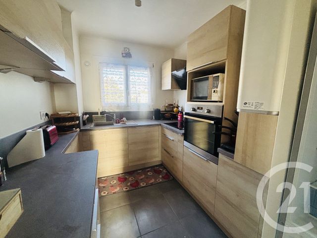 Appartement &agrave; louer - 3 pi&egrave;ces - 61,13 m2 - Perpignan - 66 - LANGUEDOC-ROUSSILLON