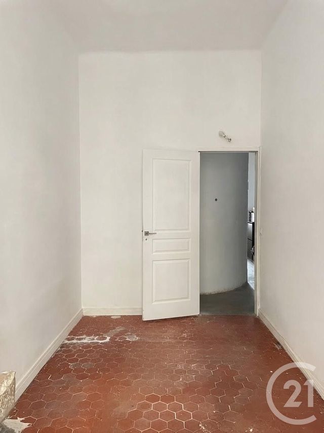 Appartement F3 &agrave; louer - 3 pi&egrave;ces - 72,79 m2 - Marseille - 13006 - PROVENCE-ALPES-COTE-D-AZUR