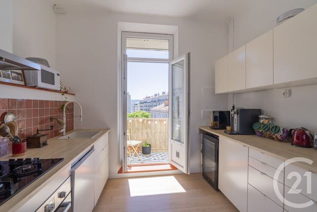 Appartement F3 &agrave; vendre - 3 pi&egrave;ces - 95 m2 - Marseille - 13005 - PROVENCE-ALPES-COTE-D-AZUR
