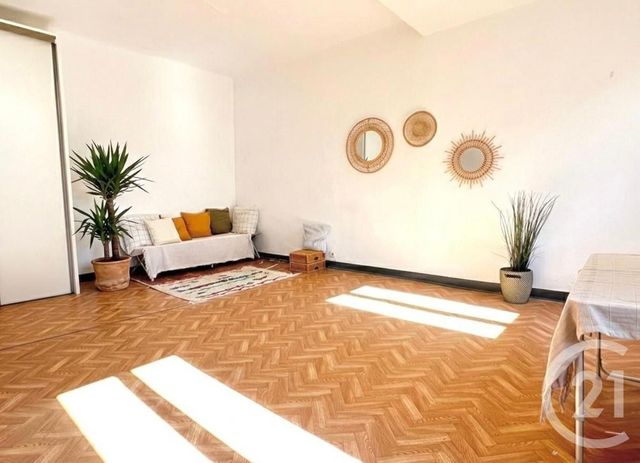 Appartement Studio &agrave; vendre - 1 pi&egrave;ce - 33 m2 - Marseille - 13005 - PROVENCE-ALPES-COTE-D-AZUR
