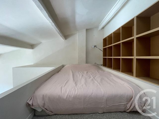 Appartement F1 &agrave; louer - 2 pi&egrave;ces - 25 m2 - Marseille - 13006 - PROVENCE-ALPES-COTE-D-AZUR