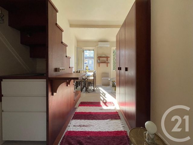 Appartement F1 &agrave; louer - 2 pi&egrave;ces - 25 m2 - Marseille - 13006 - PROVENCE-ALPES-COTE-D-AZUR