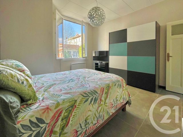 Appartement F3 &agrave; louer - 3 pi&egrave;ces - 62,45 m2 - Marseille - 13005 - PROVENCE-ALPES-COTE-D-AZUR