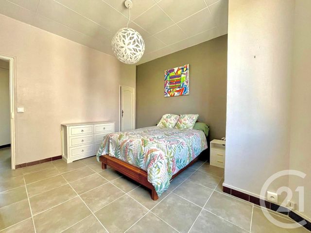 Appartement F3 &agrave; louer - 3 pi&egrave;ces - 62,45 m2 - Marseille - 13005 - PROVENCE-ALPES-COTE-D-AZUR