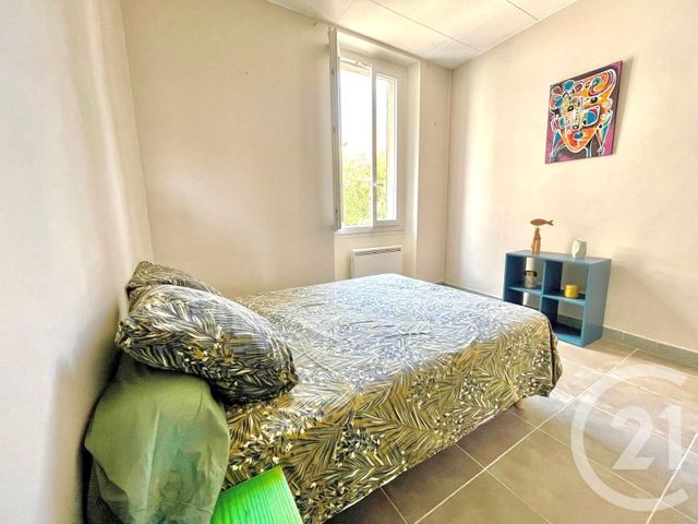Appartement F3 &agrave; louer - 3 pi&egrave;ces - 62,45 m2 - Marseille - 13005 - PROVENCE-ALPES-COTE-D-AZUR