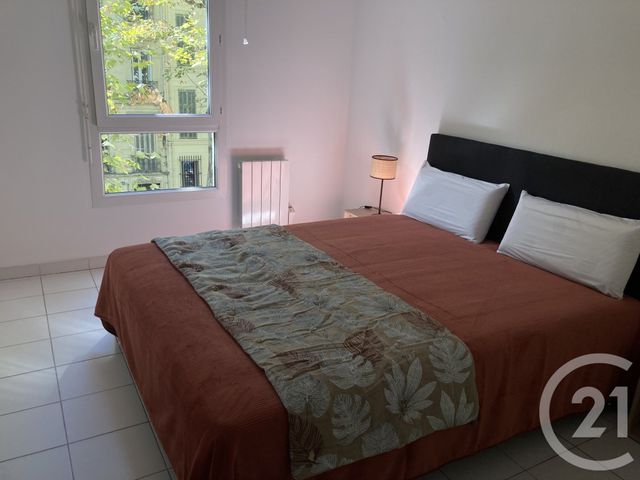 Appartement F2 &agrave; louer - 2 pi&egrave;ces - 52,25 m2 - Marseille - 13005 - PROVENCE-ALPES-COTE-D-AZUR