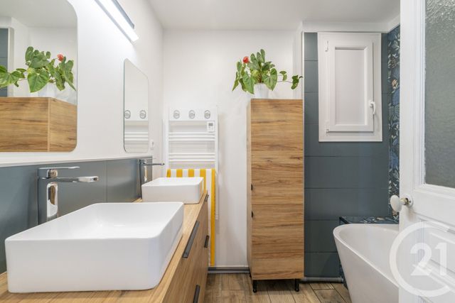 Appartement F6 &agrave; vendre - 6 pi&egrave;ces - 145 m2 - Marseille - 13005 - PROVENCE-ALPES-COTE-D-AZUR