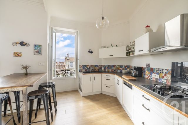 Appartement F6 &agrave; vendre - 6 pi&egrave;ces - 145 m2 - Marseille - 13005 - PROVENCE-ALPES-COTE-D-AZUR