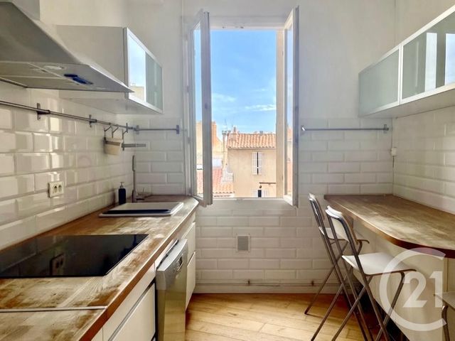 Appartement F4 &agrave; louer - 4 pi&egrave;ces - 92,42 m2 - Marseille - 13005 - PROVENCE-ALPES-COTE-D-AZUR