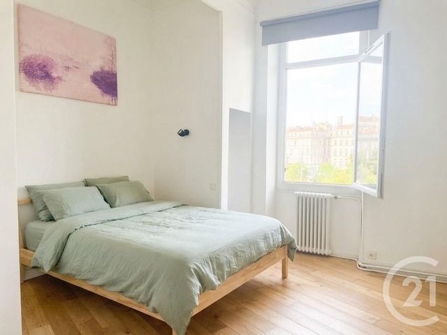 Appartement F4 &agrave; louer - 4 pi&egrave;ces - 92,42 m2 - Marseille - 13005 - PROVENCE-ALPES-COTE-D-AZUR