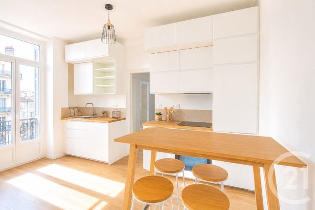 Appartement F4 &agrave; louer - 4 pi&egrave;ces - 62 m2 - Marseille - 13005 - PROVENCE-ALPES-COTE-D-AZUR