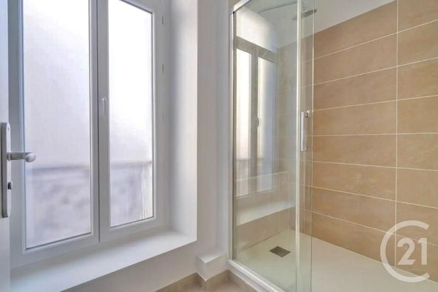 Appartement F4 &agrave; louer - 4 pi&egrave;ces - 62 m2 - Marseille - 13005 - PROVENCE-ALPES-COTE-D-AZUR