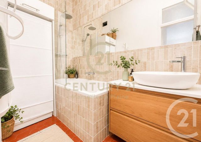 Appartement F4 &agrave; vendre - 4 pi&egrave;ces - 71,05 m2 - Marseille - 13005 - PROVENCE-ALPES-COTE-D-AZUR